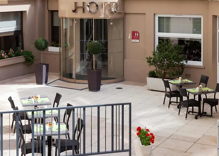 Timhotel Opera Blanche Fontaine