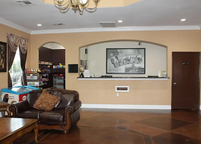 Motel: Super 8 By Wyndham Beaumont I-10 College St