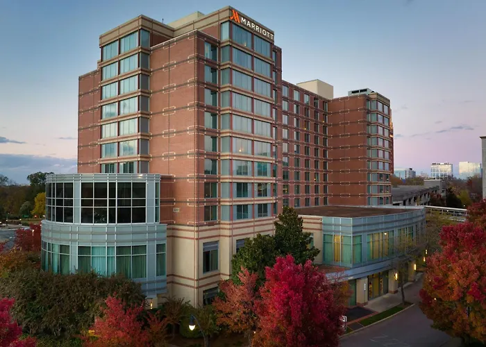 Hotel with Tennis: Nashville Marriott At Vanderbilt University