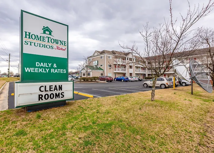 Motel: Hometowne Studios By Red Roof Gainesville, Ga