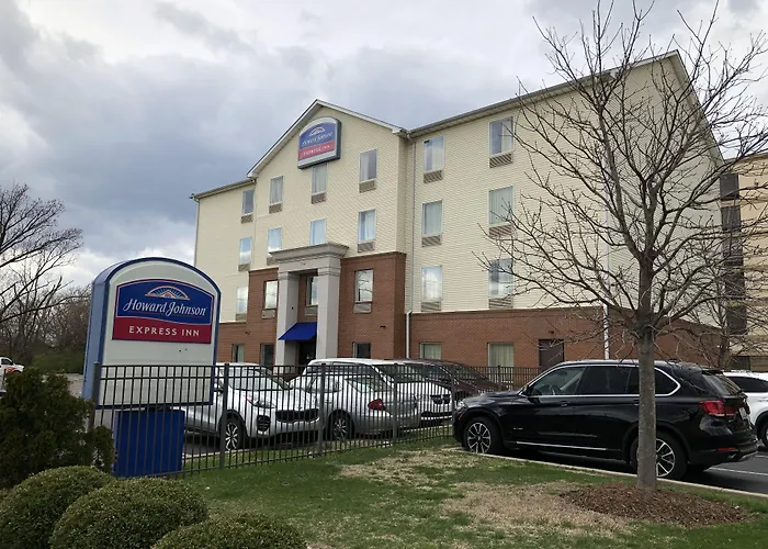 Howard Johnson By Wyndham Airport