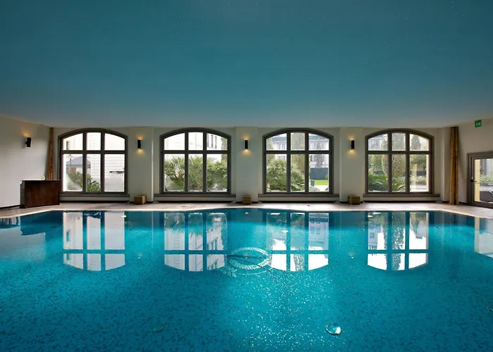 Grand Visconti Palace