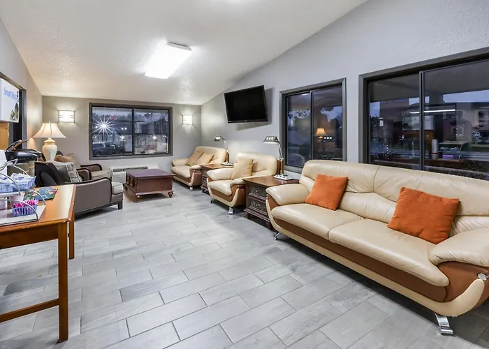 Motel: Knights Inn Flint