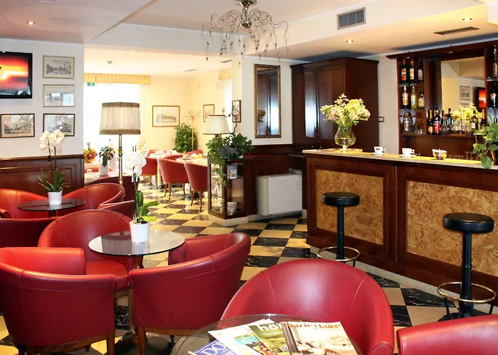 Cheap hotel: Hotel Regit