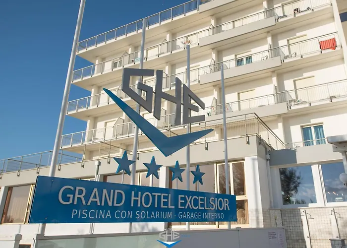  Grand Excelsior