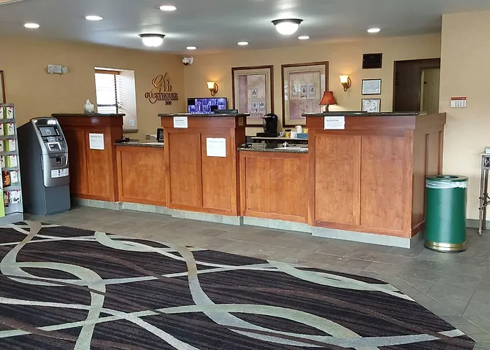 Kid friendly hotel Lavissh Inn And Suites