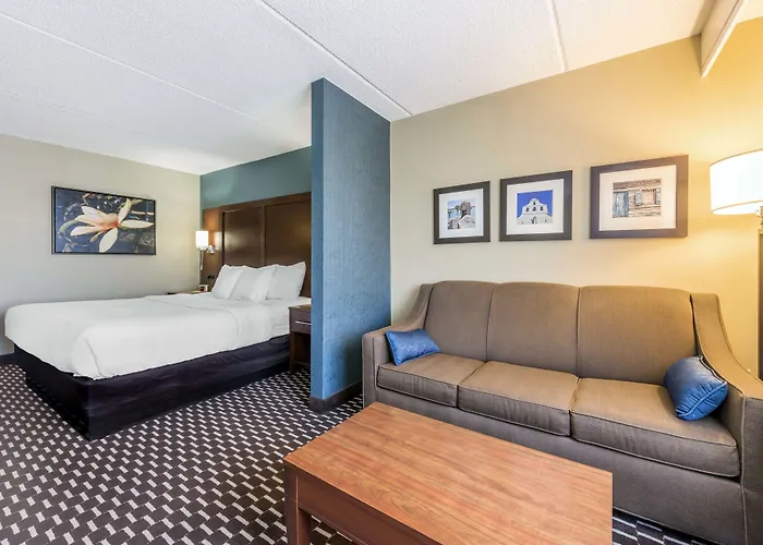 Luxury hotel only: Spark By Hilton St. Augustine Historic District