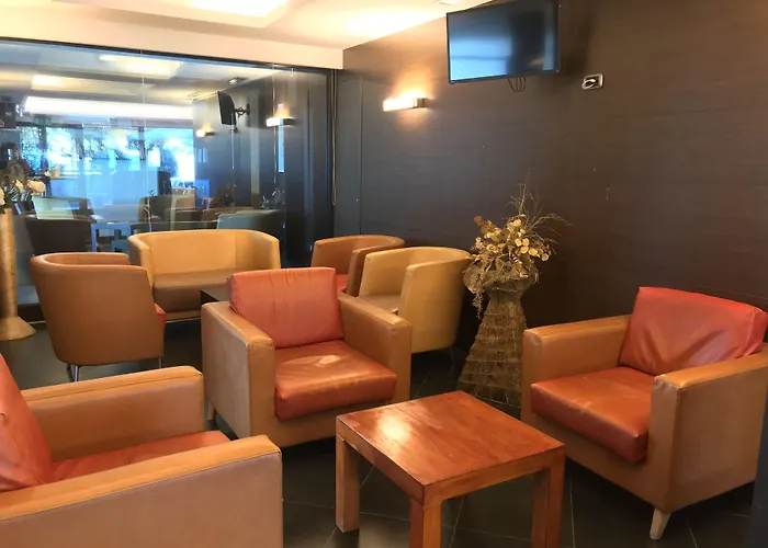 Hotel con piscina: Bellambriana