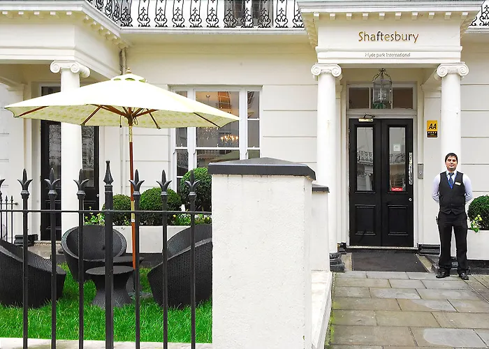 Hotel 4 estrelas: Hyde Park International