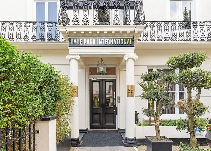 Hotel 4 estrelas: Hyde Park International