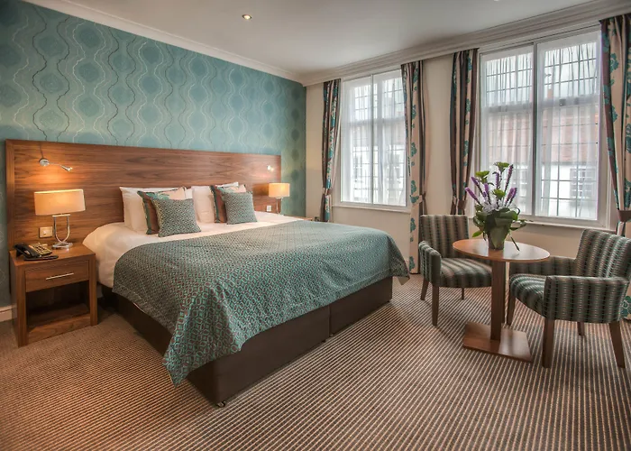 Central hotel: The Boleyn Hotel