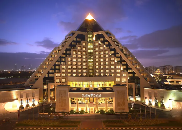 Hotel boutique: Raffles Dubai