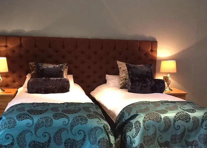 Bartle Hall Hotel