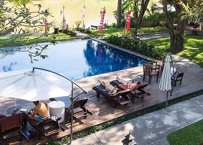 Lanna Dusita Riverside Boutique