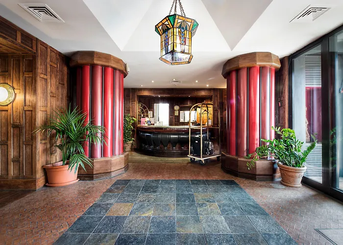 Hotel: Grand Hotel Colony