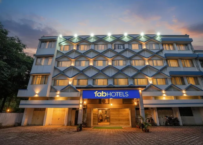 Central hotel: Fabhotel Neelkamal - Chembur
