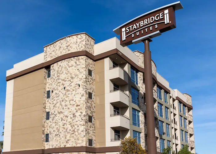 Hotel with view: Staybridge Suites Las Vegas - Stadium District