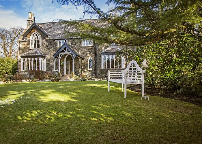 Private villas Cedar Manor