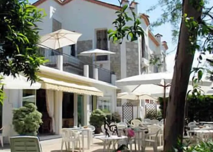 Hôtel bon marché: Hotel Pierre Loti