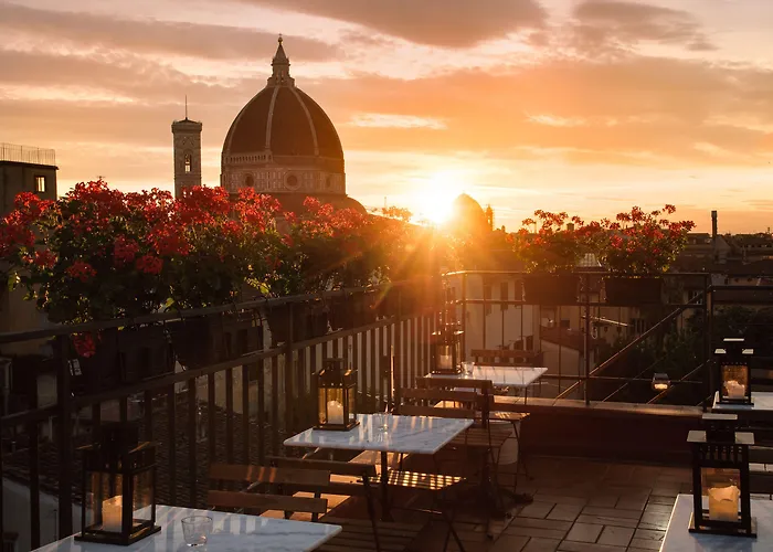 Zelfbediening: Hotel Cardinal Of Florence - Recommended For Ages 25 To 55