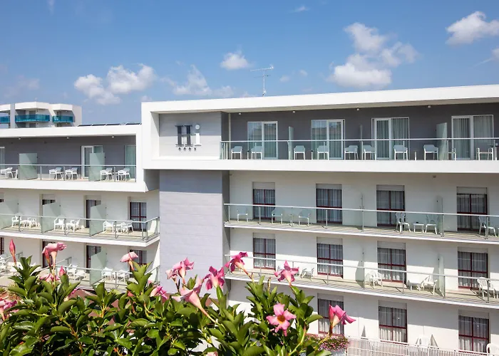 Hotel con tennis: Hotel Imperia