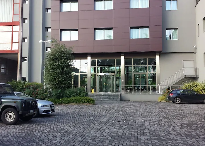  Western Plus Monza E Brianza Palace