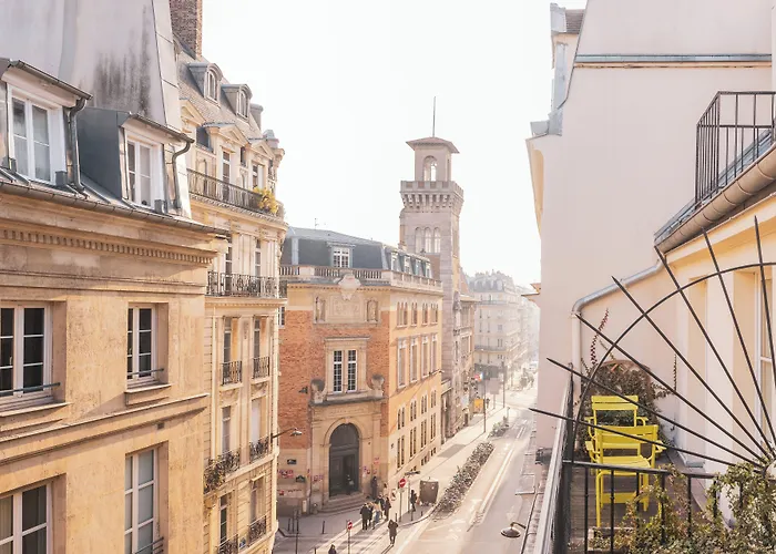 Resort: Hotel Le Petit Paris