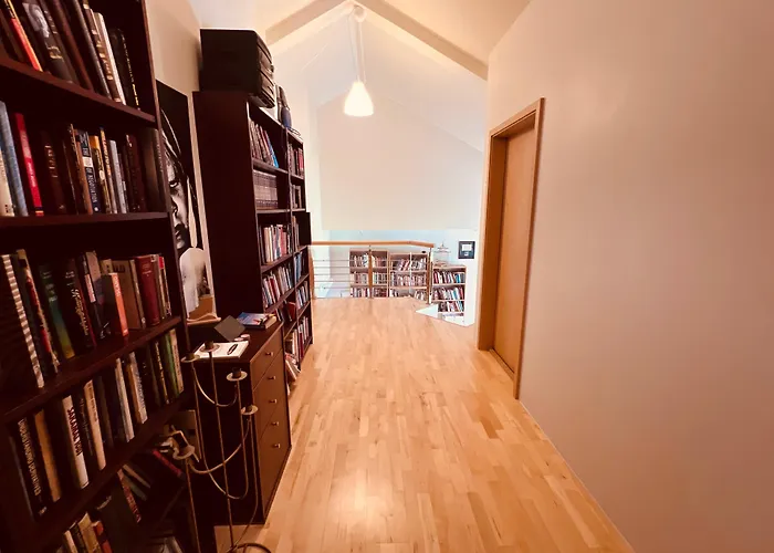 Reykjavik Peace Center Guesthouse