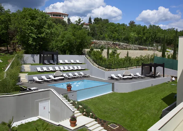 Hotel met zwembad: Hotel Laurus - Liburnia