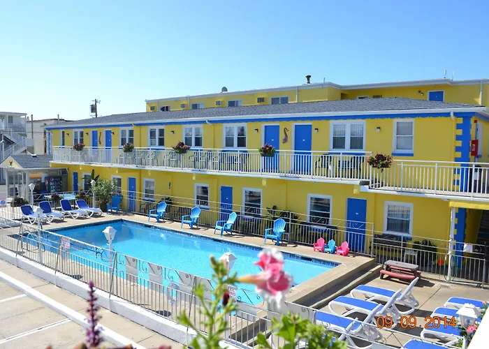Motels Nantucket Inn & Suites