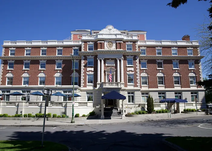 Resort: Spokane Club Hotel