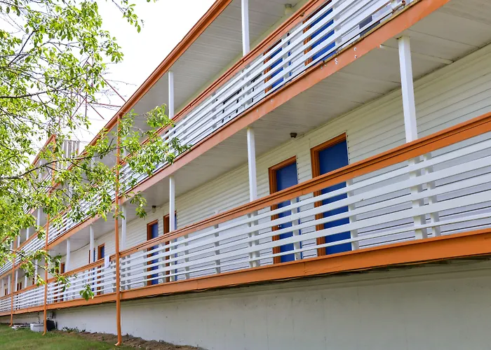 Motel: Americas Best Value Inn & Suites Branson - Near The Strip