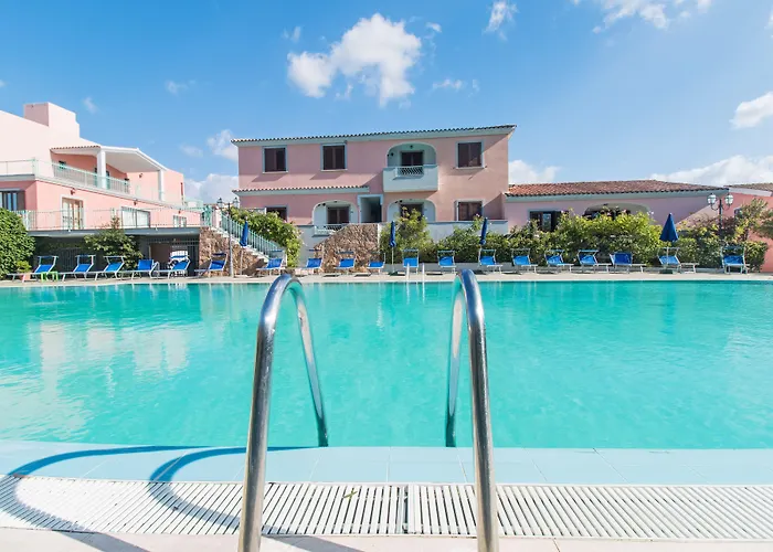 Hotel con piscina: Albergo Residenziale Gli Ontani