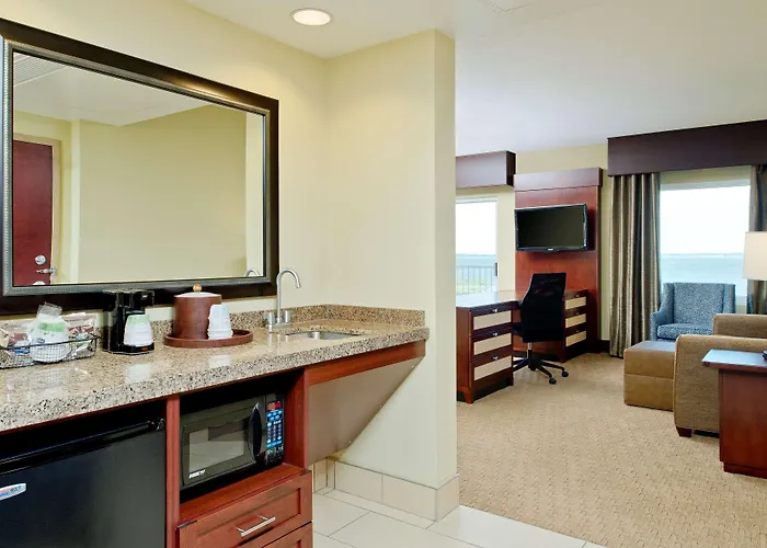 Romantic hotel: Hampton Inn & Suites Ocean City Bayfront-Convention Center