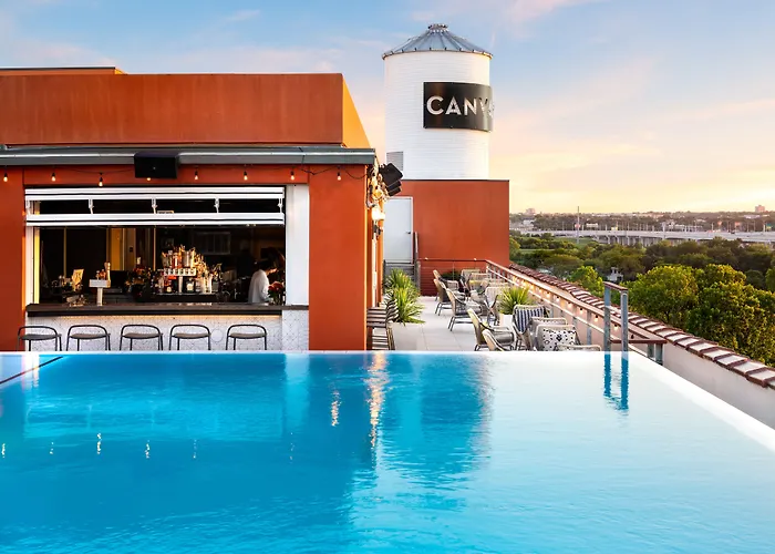 Boutique hotels Canvas Dallas