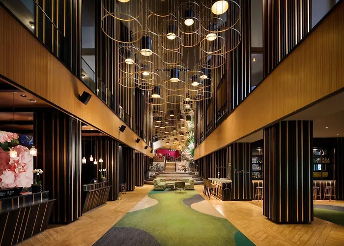 Starling Midtown, Curio Collection By Hilton
