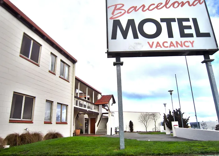 Cheap hotel: Barcelona Motel