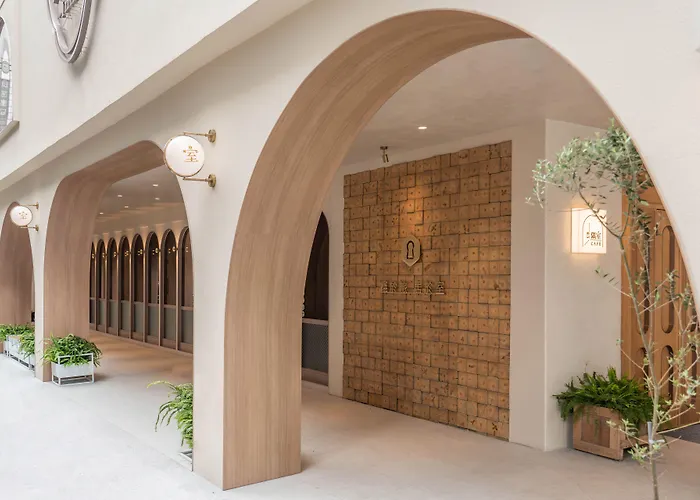 In Luxury hotels Inns