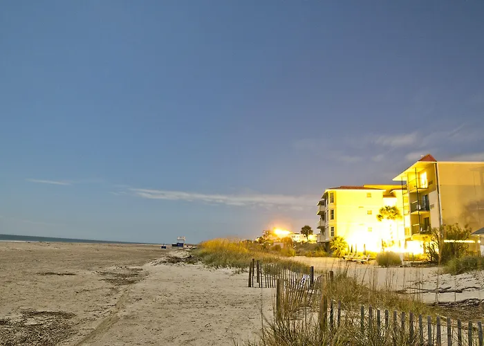 Hotel suites Desoto Beach