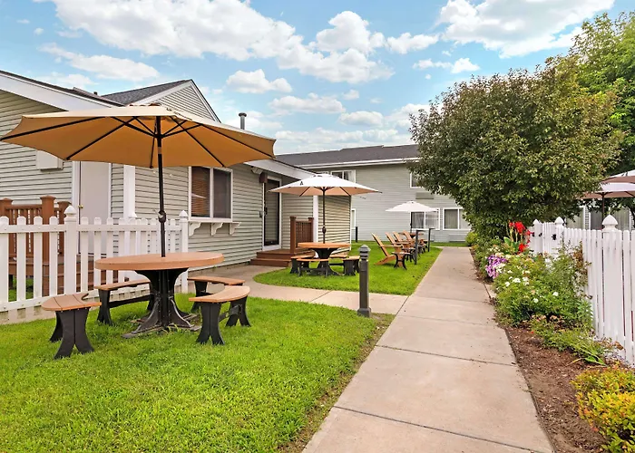 Best Western Plus Windjammer Inn & Conference Center