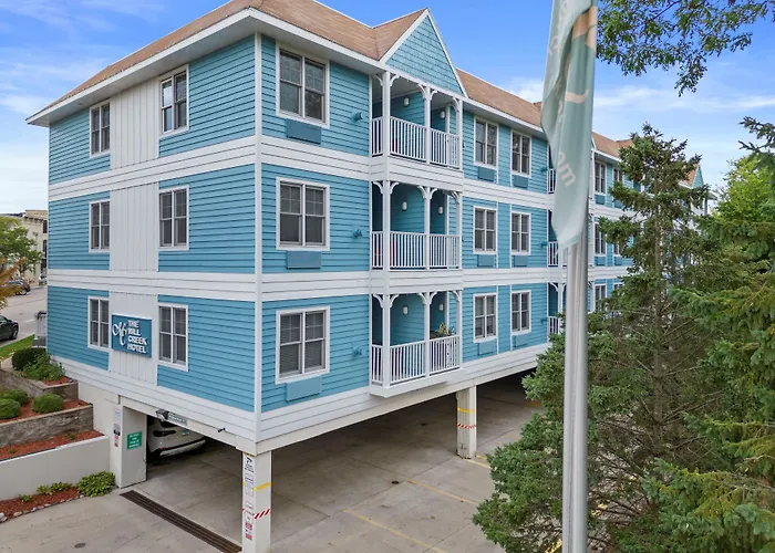 Luxury hotel only: Mill Creek Hotel