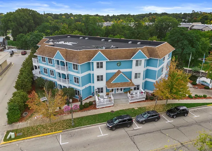 Luxury hotel only: Mill Creek Hotel