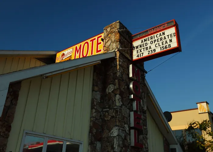 Motel: Homestead Motel