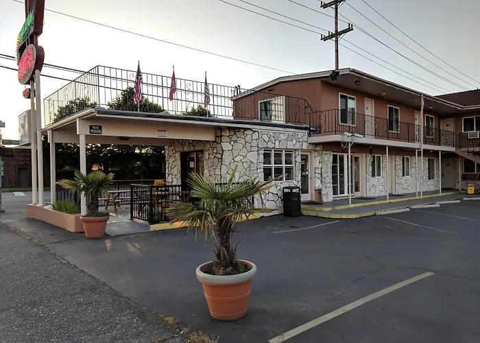 La Hacienda Motel