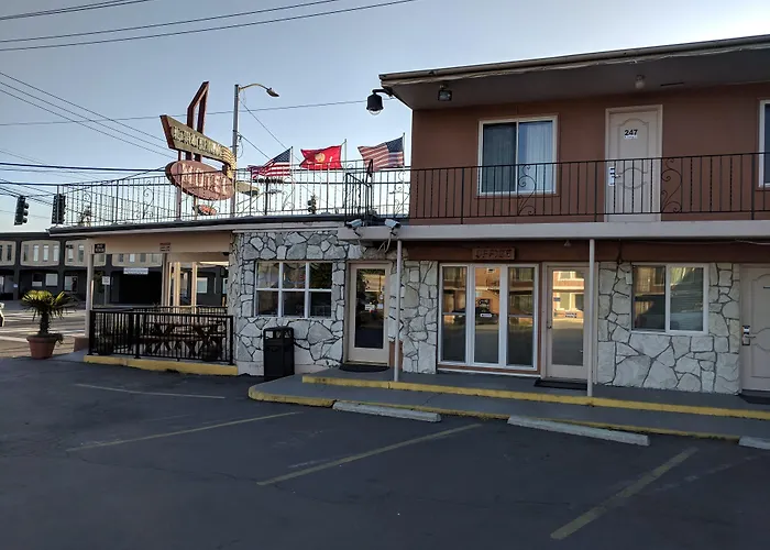 La Hacienda Motel