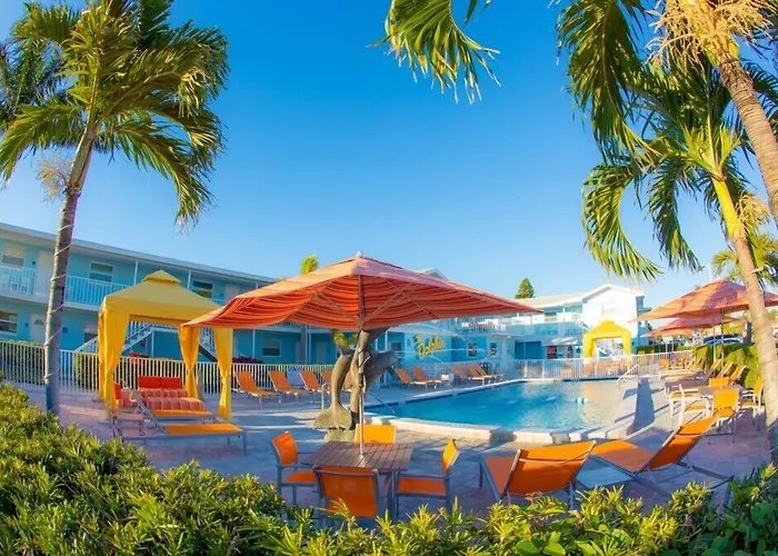 Beach hotel: St. Pete Beach Suites