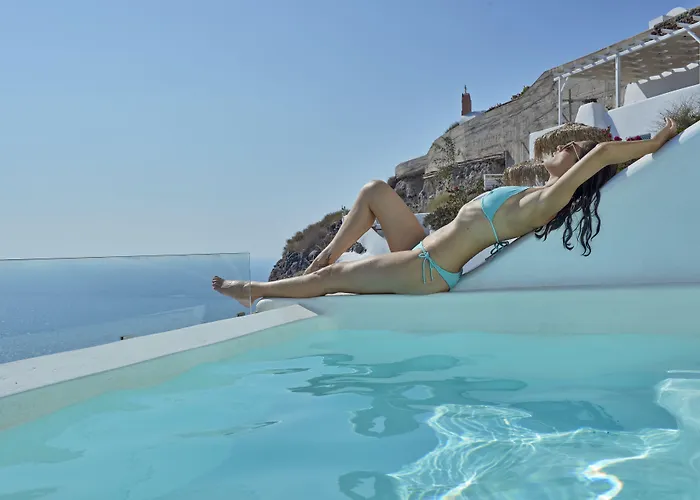 Beach hotel: Charisma Suites (Adults Only)