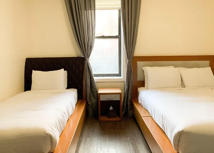 3 star hotels Midtown West