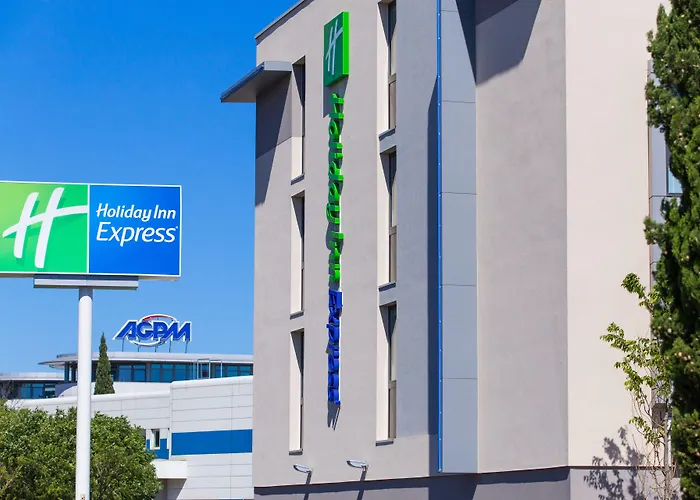 Holiday Inn Express Toulon - Est By Ihg