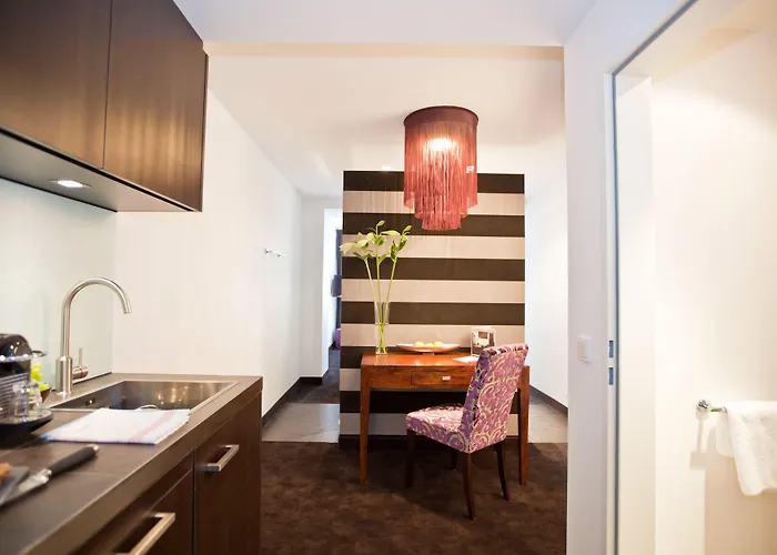 Apartment: Goodman'S Living